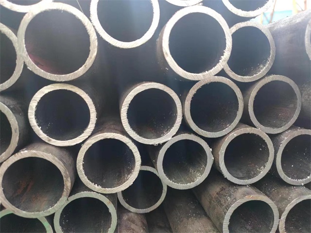 邵阳10#结构用无缝钢管